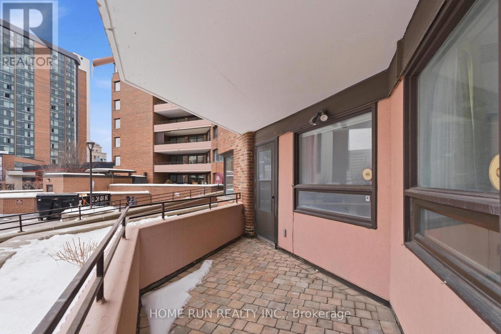 104 - 151 Bay Street, Ottawa, Ontario  K1R 7T2 - Photo 12 - X12569924