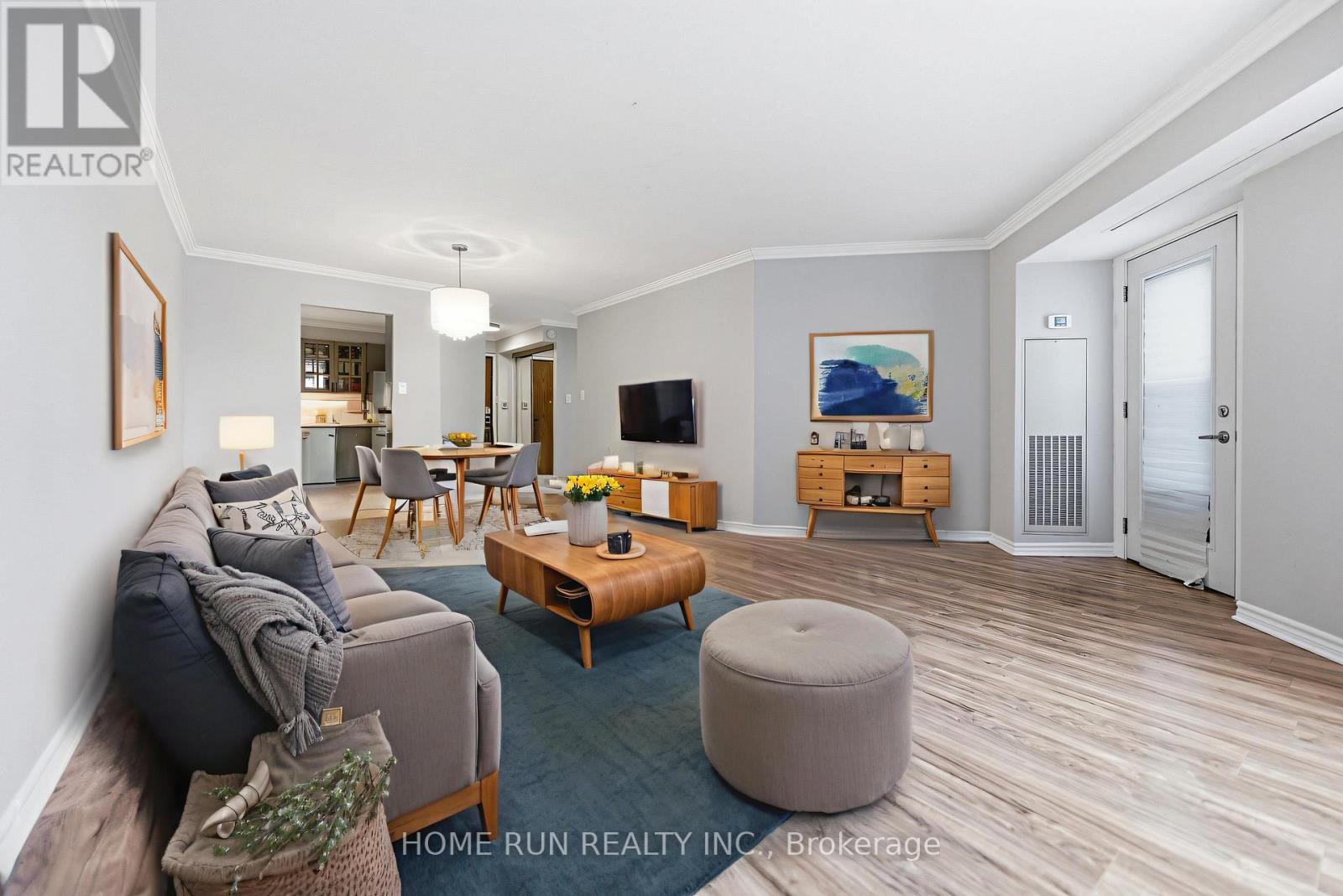 104 - 151 Bay Street, Ottawa, Ontario  K1R 7T2 - Photo 3 - X12569924