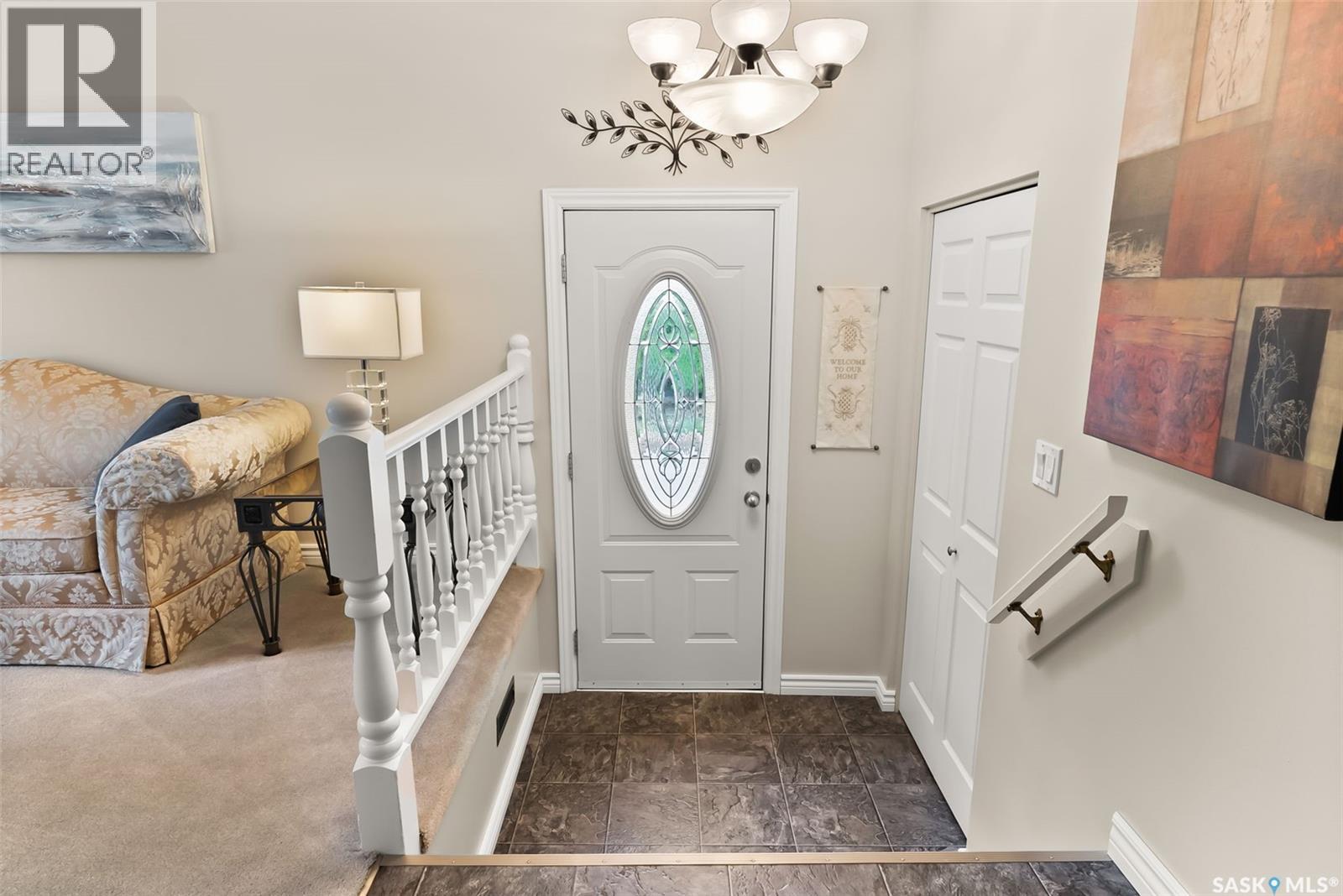 927 Cole Street N, Regina, Saskatchewan  S4X 2A3 - Photo 3 - SK030413