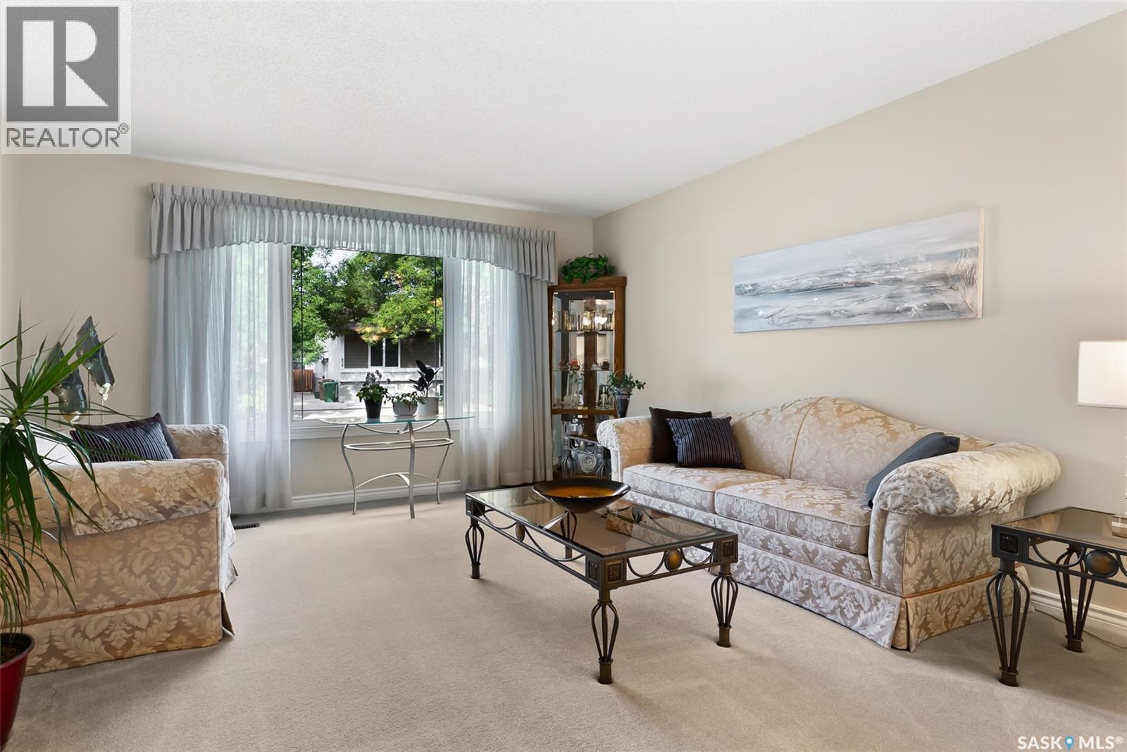 927 Cole Street N, Regina, Saskatchewan  S4X 2A3 - Photo 4 - SK030413