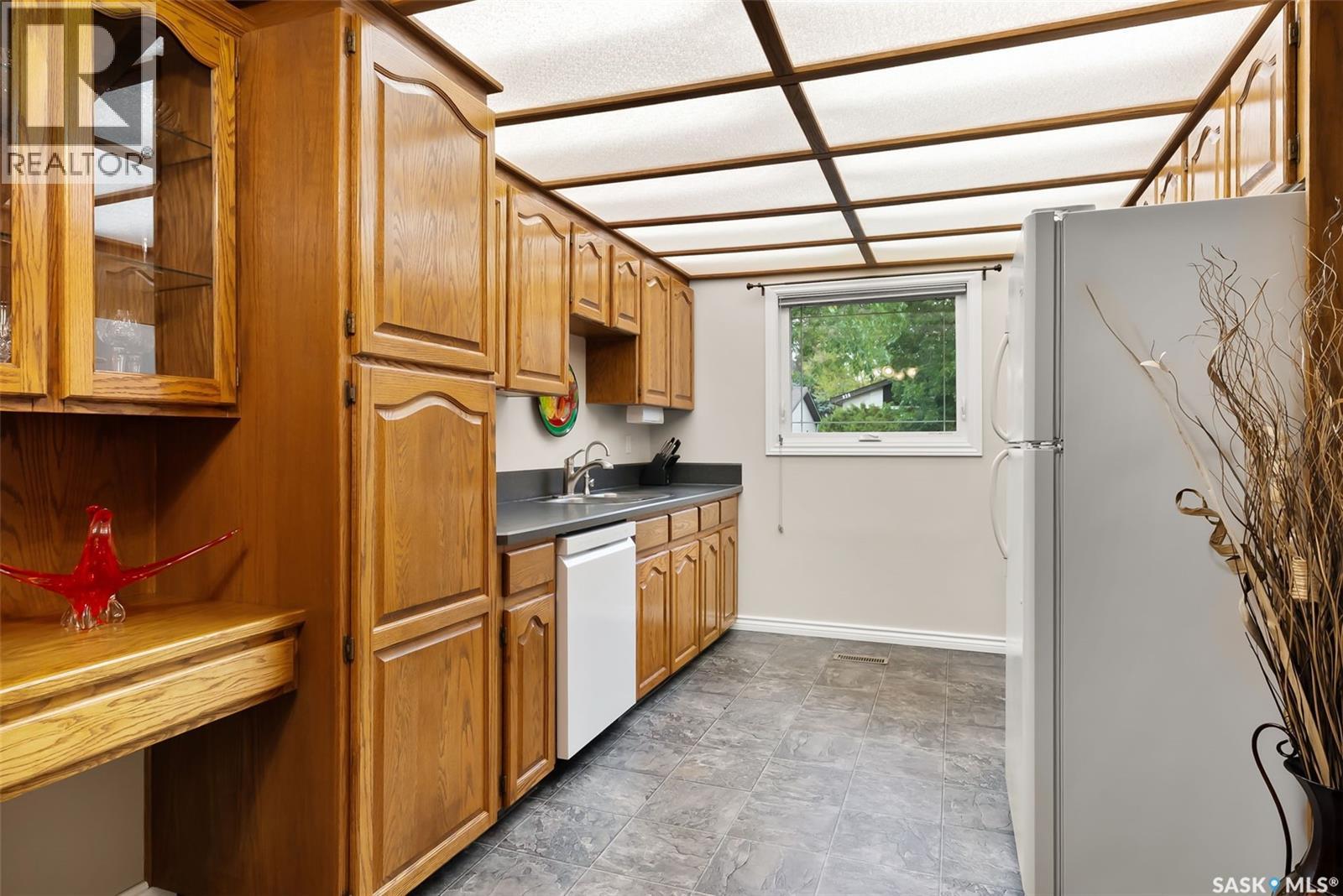 927 Cole Street N, Regina, Saskatchewan  S4X 2A3 - Photo 8 - SK030413