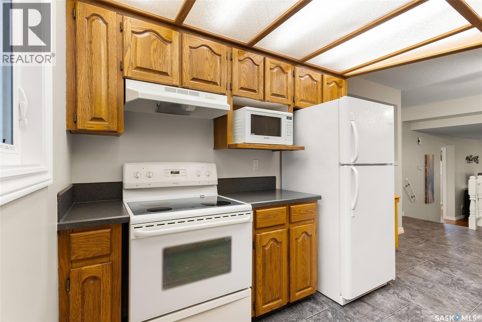 927 Cole Street N, Regina, Saskatchewan  S4X 2A3 - Photo 9 - SK030413