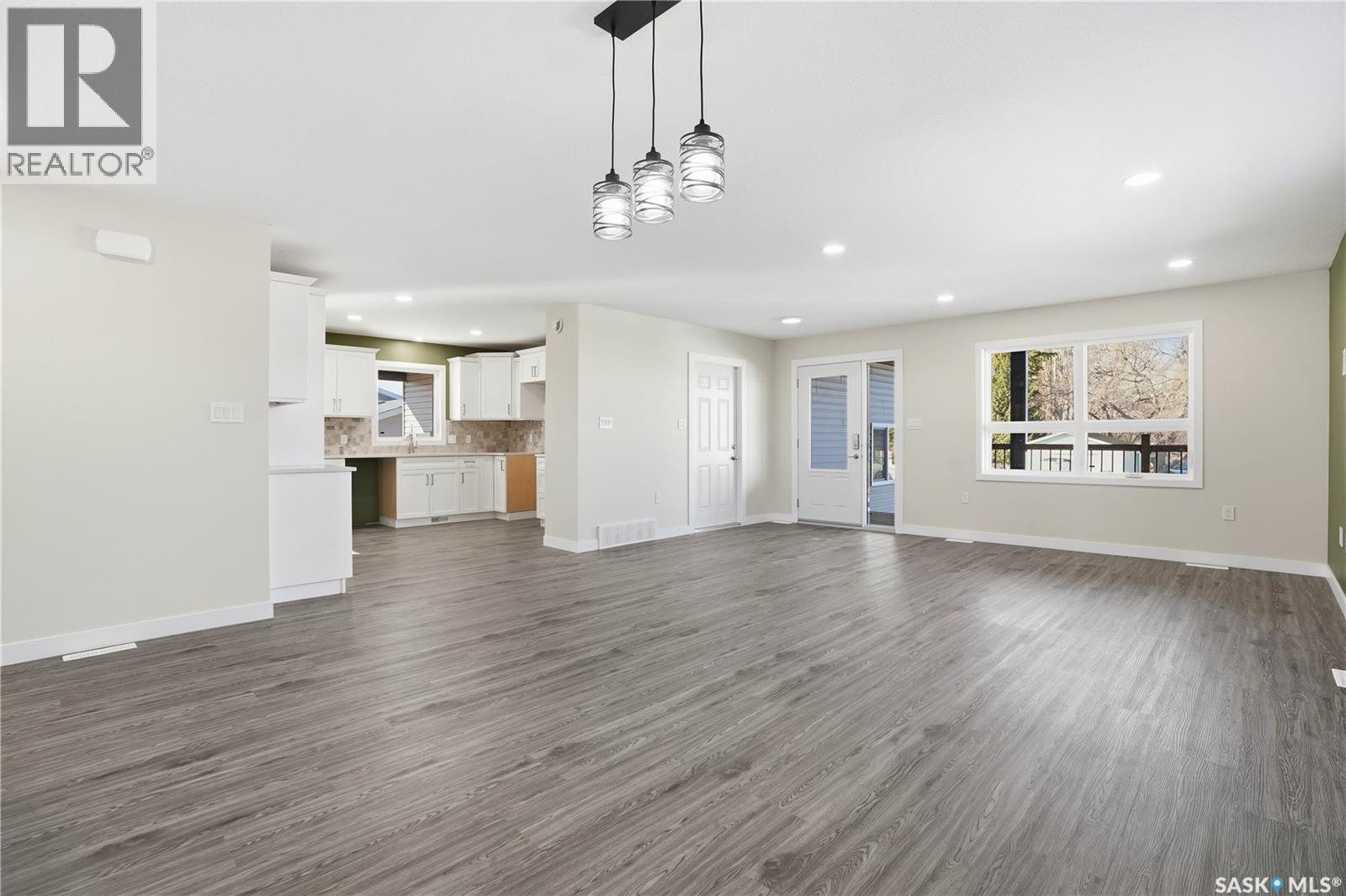 117 Khamis Street, Mortlach, Saskatchewan  S0H 3E0 - Photo 10 - SK030368