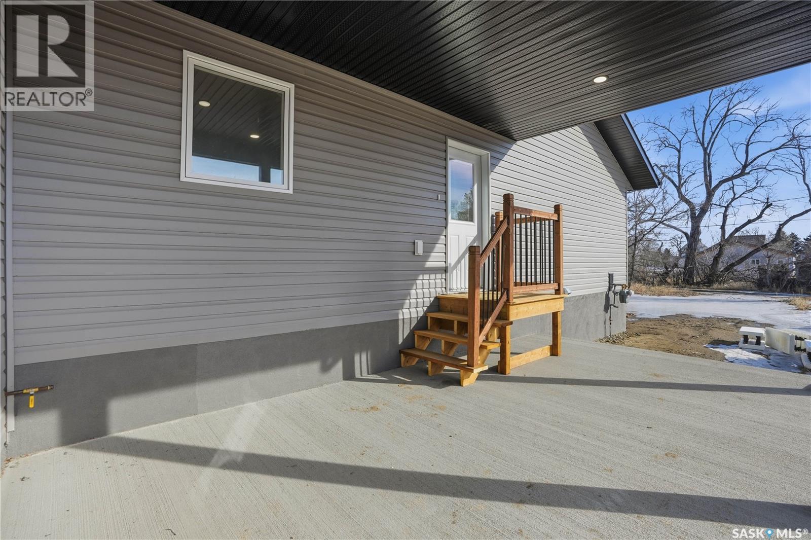 117 Khamis Street, Mortlach, Saskatchewan  S0H 3E0 - Photo 43 - SK030368