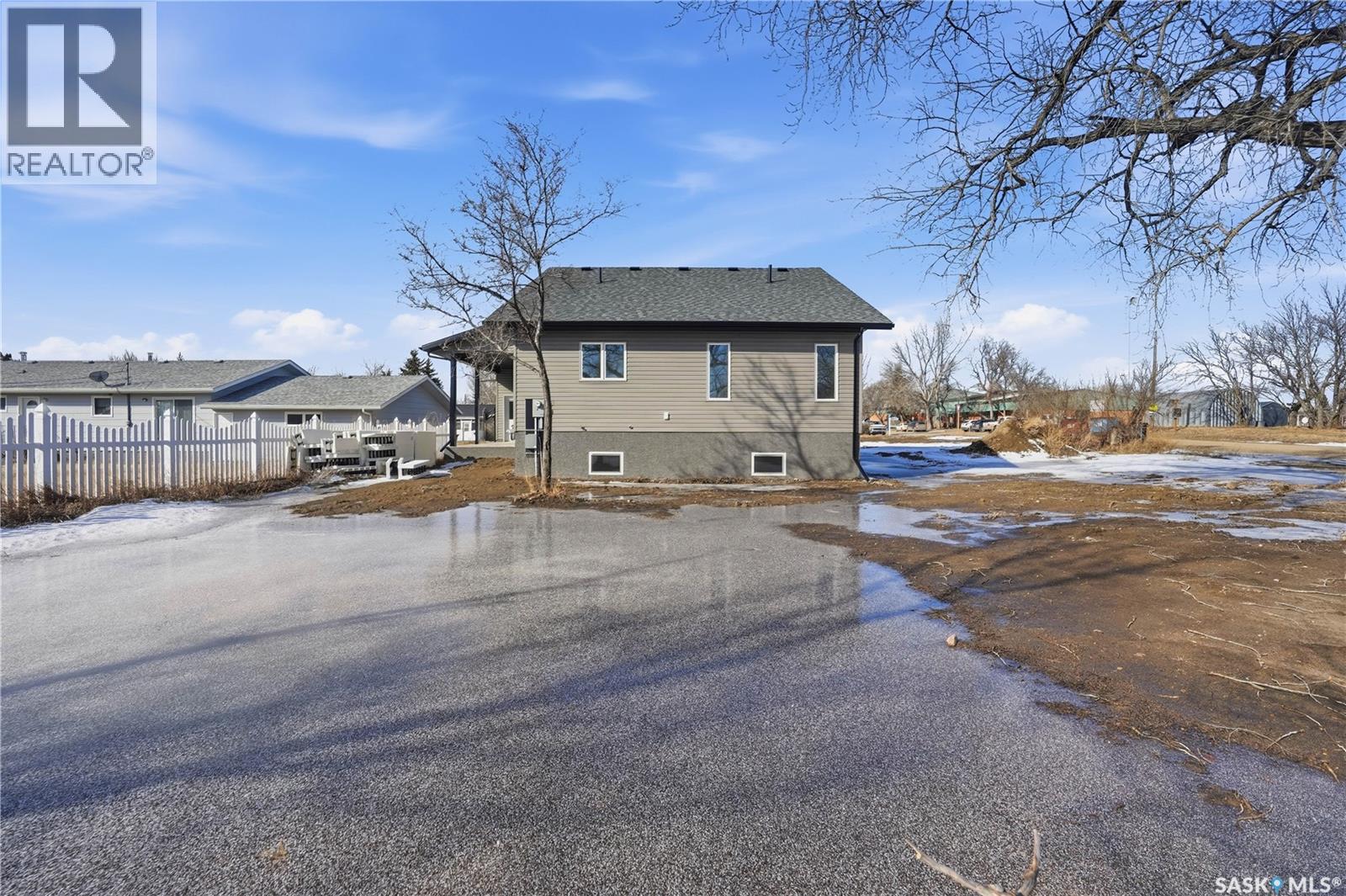 117 Khamis Street, Mortlach, Saskatchewan  S0H 3E0 - Photo 48 - SK030368