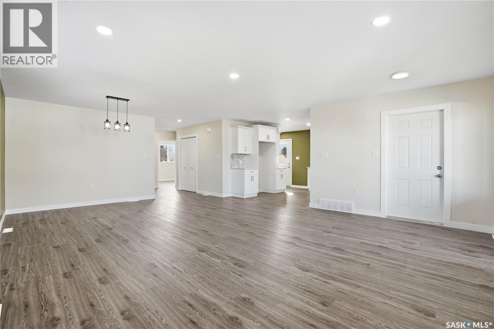 117 Khamis Street, Mortlach, Saskatchewan  S0H 3E0 - Photo 6 - SK030368