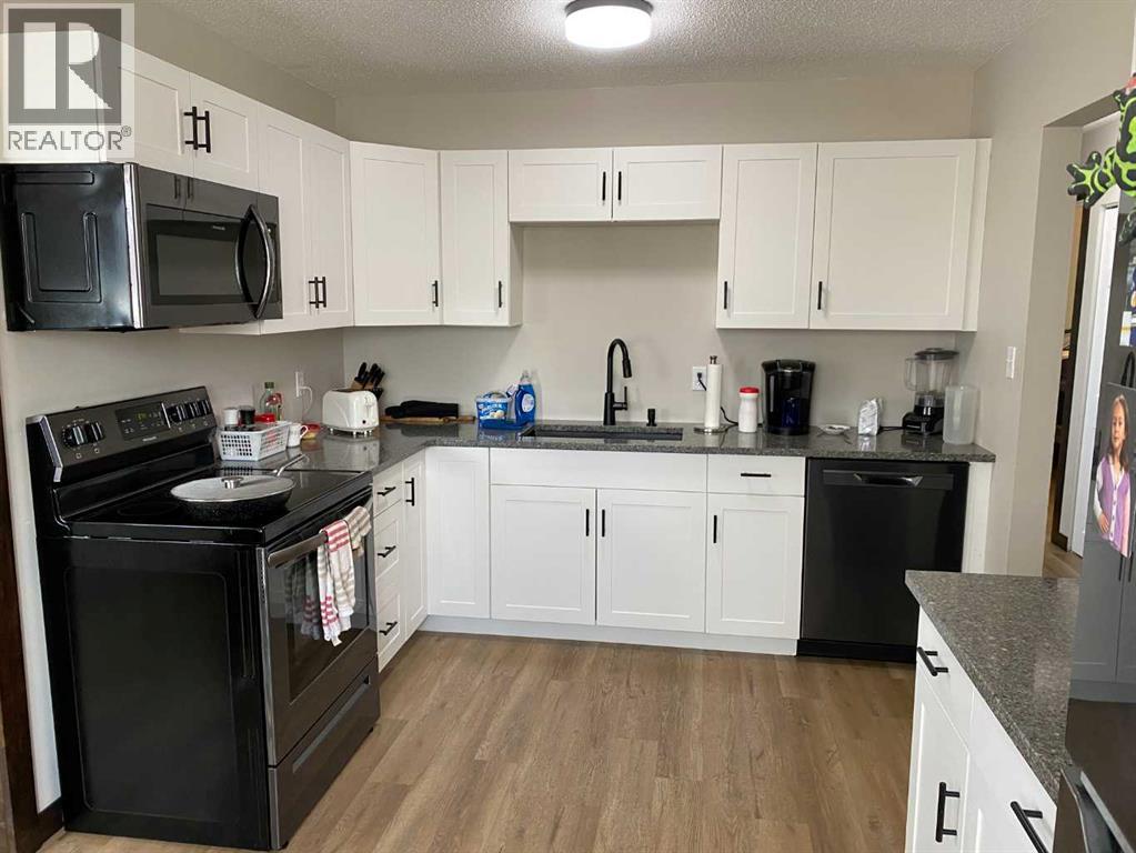 302 6 Avenue W, Bassano, Alberta  T0J 0B0 - Photo 5 - A2293217