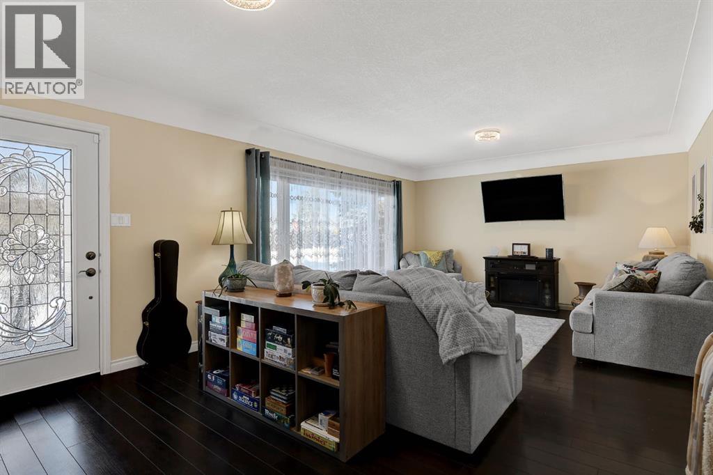 9011 102 Street, Grande Prairie, Alberta  T8V 2S8 - Photo 4 - A2292859