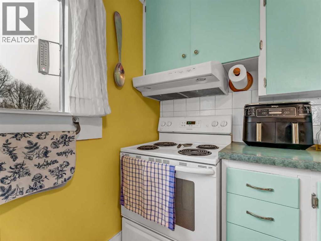 112079 Township Road 100, Bow Island, Alberta  T0K 0G0 - Photo 17 - A2291110