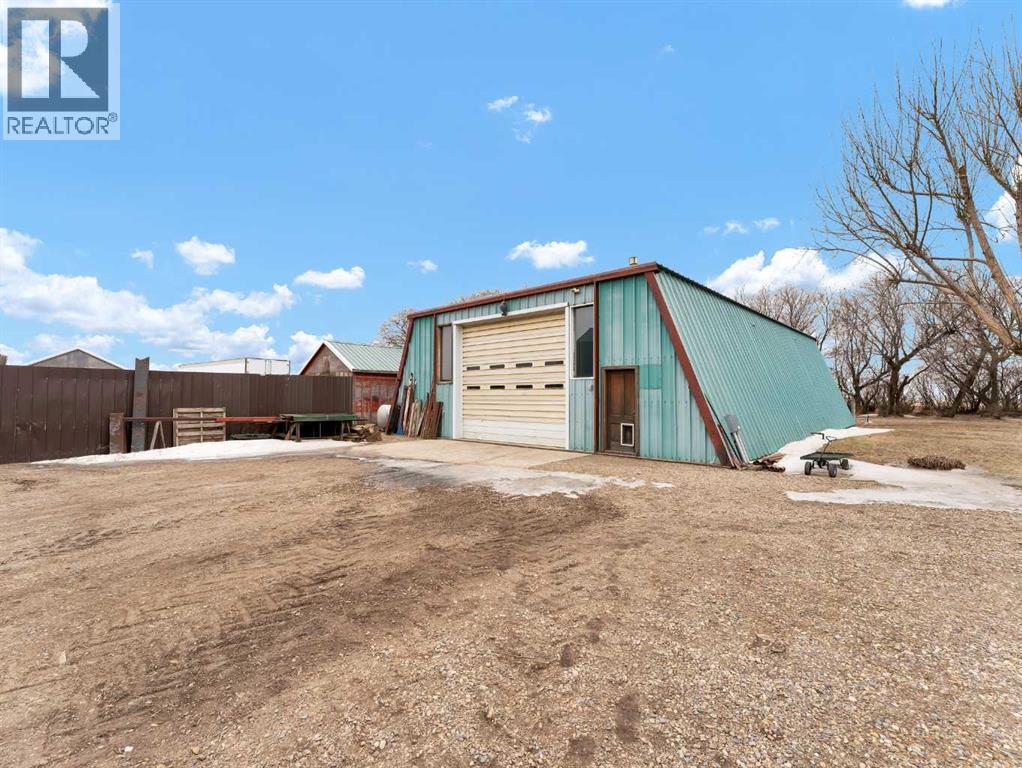 112079 Township Road 100, Bow Island, Alberta  T0K 0G0 - Photo 48 - A2291110