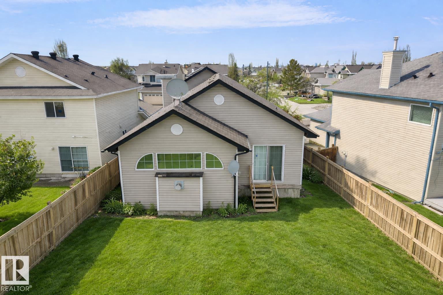 3576 Mclean Cr Sw, Edmonton, Alberta  T6W 1M4 - Photo 2 - E4477396