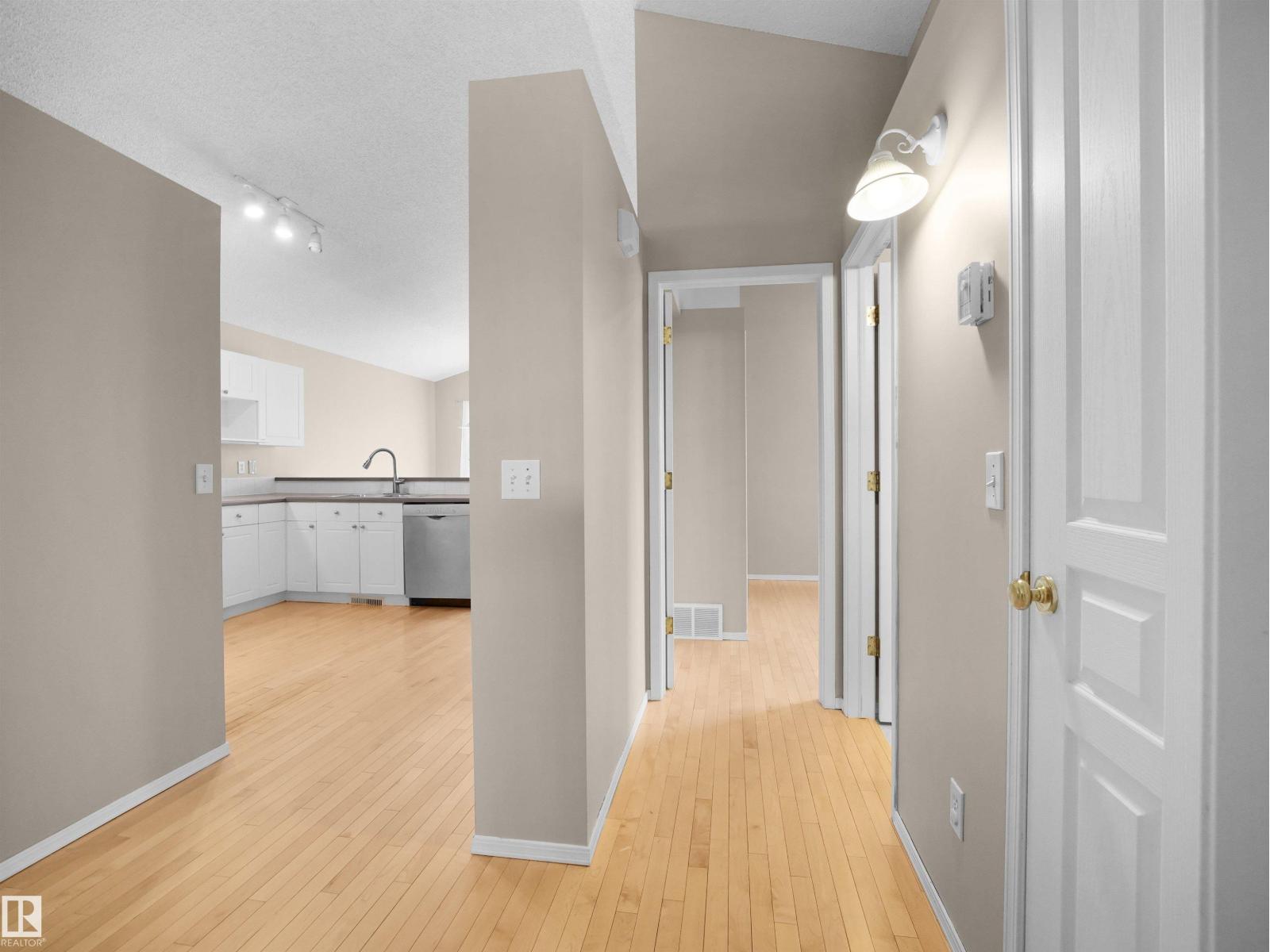 3576 Mclean Cr Sw, Edmonton, Alberta  T6W 1M4 - Photo 27 - E4477396