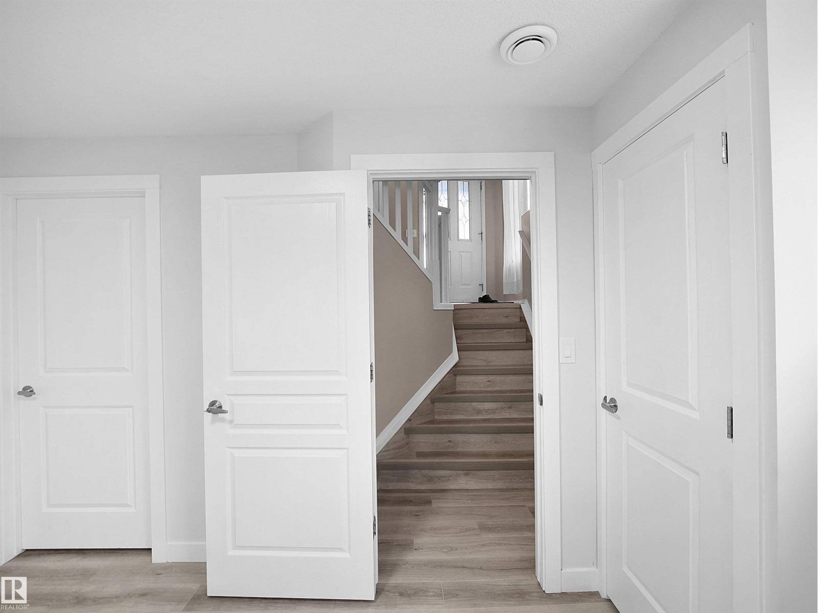 3576 Mclean Cr Sw, Edmonton, Alberta  T6W 1M4 - Photo 39 - E4477396