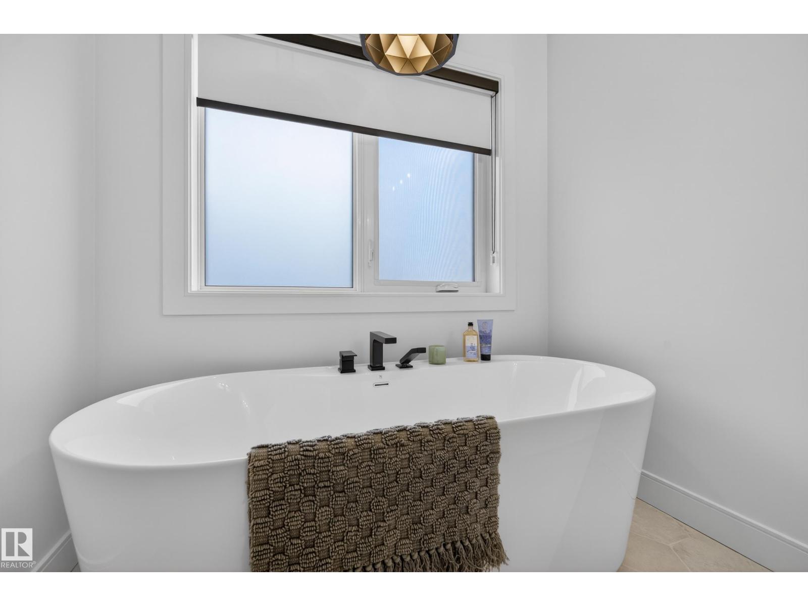 4470 Suzanna Cr Sw, Edmonton, Alberta  T6X 0Y5 - Photo 31 - E4477397