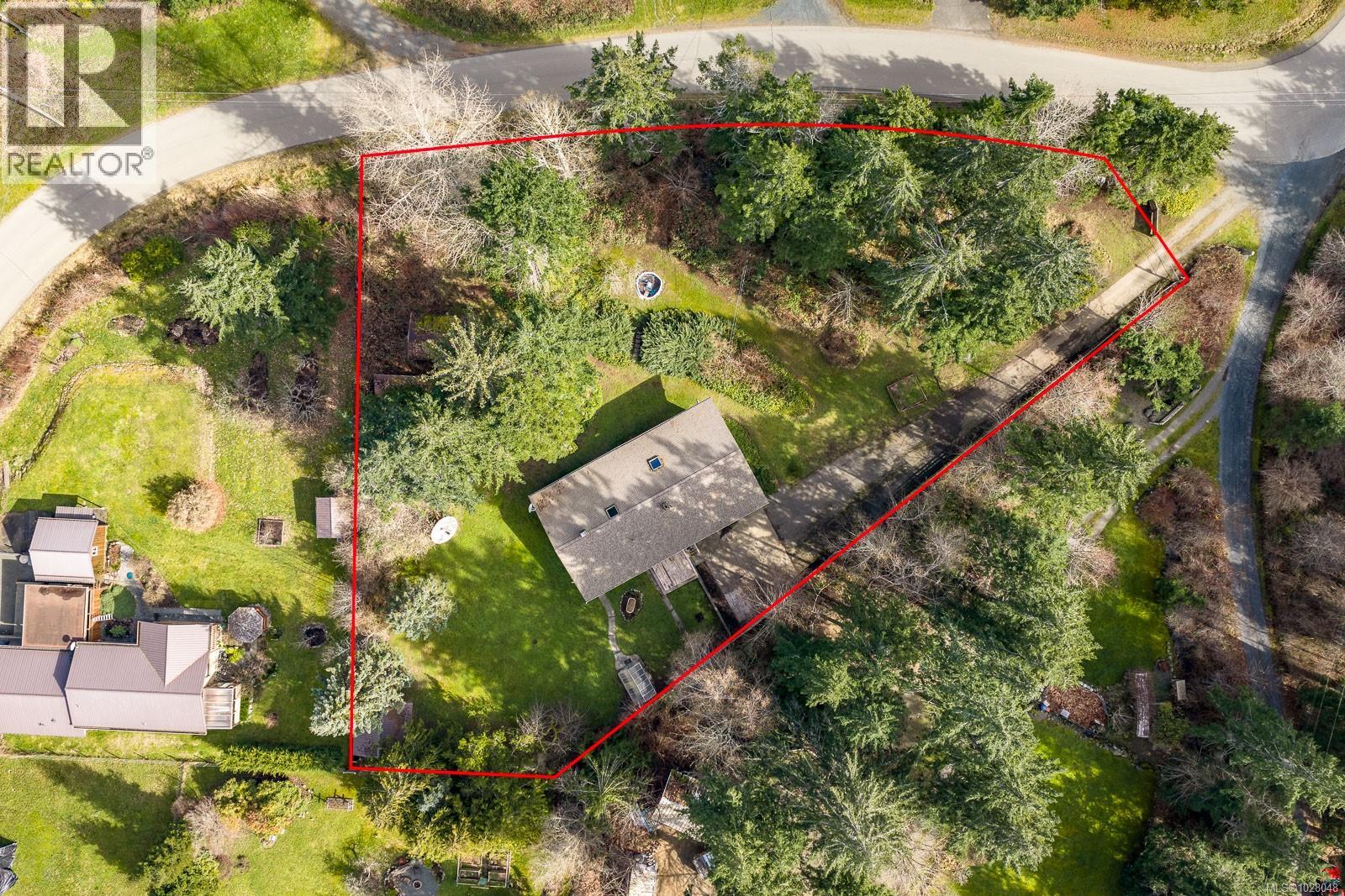 415 Holiday Rd, Fanny Bay, British Columbia  V0R 1W0 - Photo 13 - 1028048