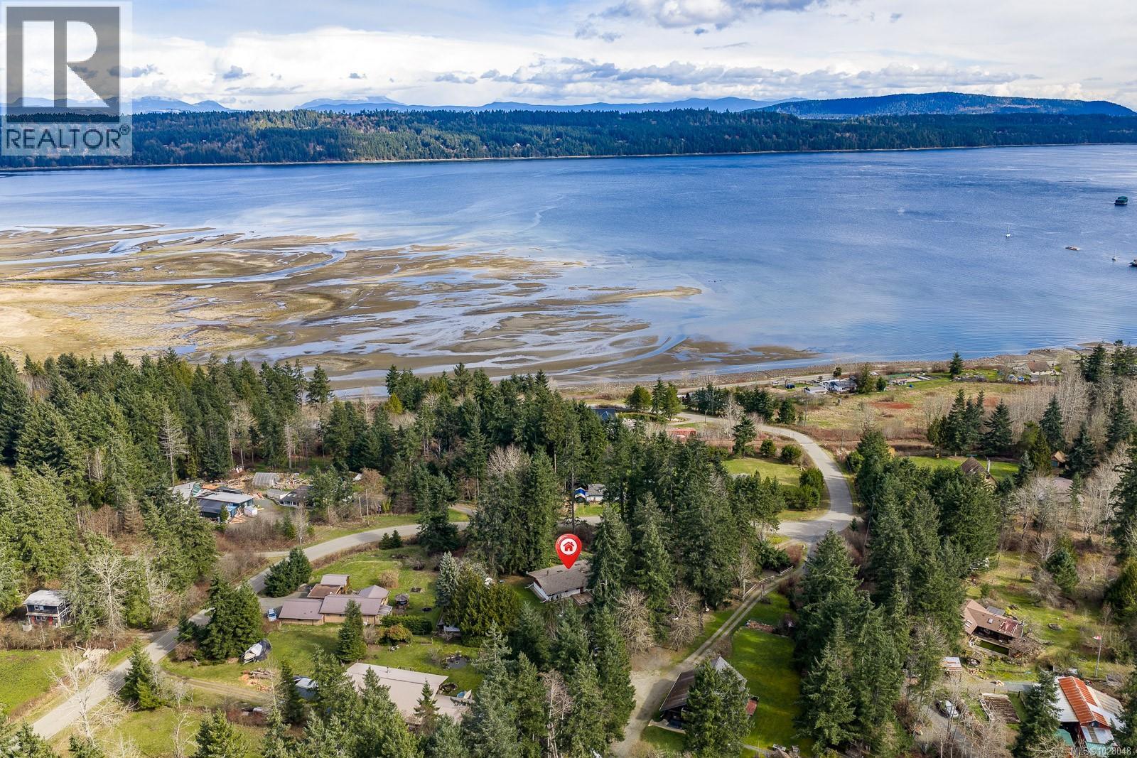 415 Holiday Rd, Fanny Bay, British Columbia  V0R 1W0 - Photo 26 - 1028048