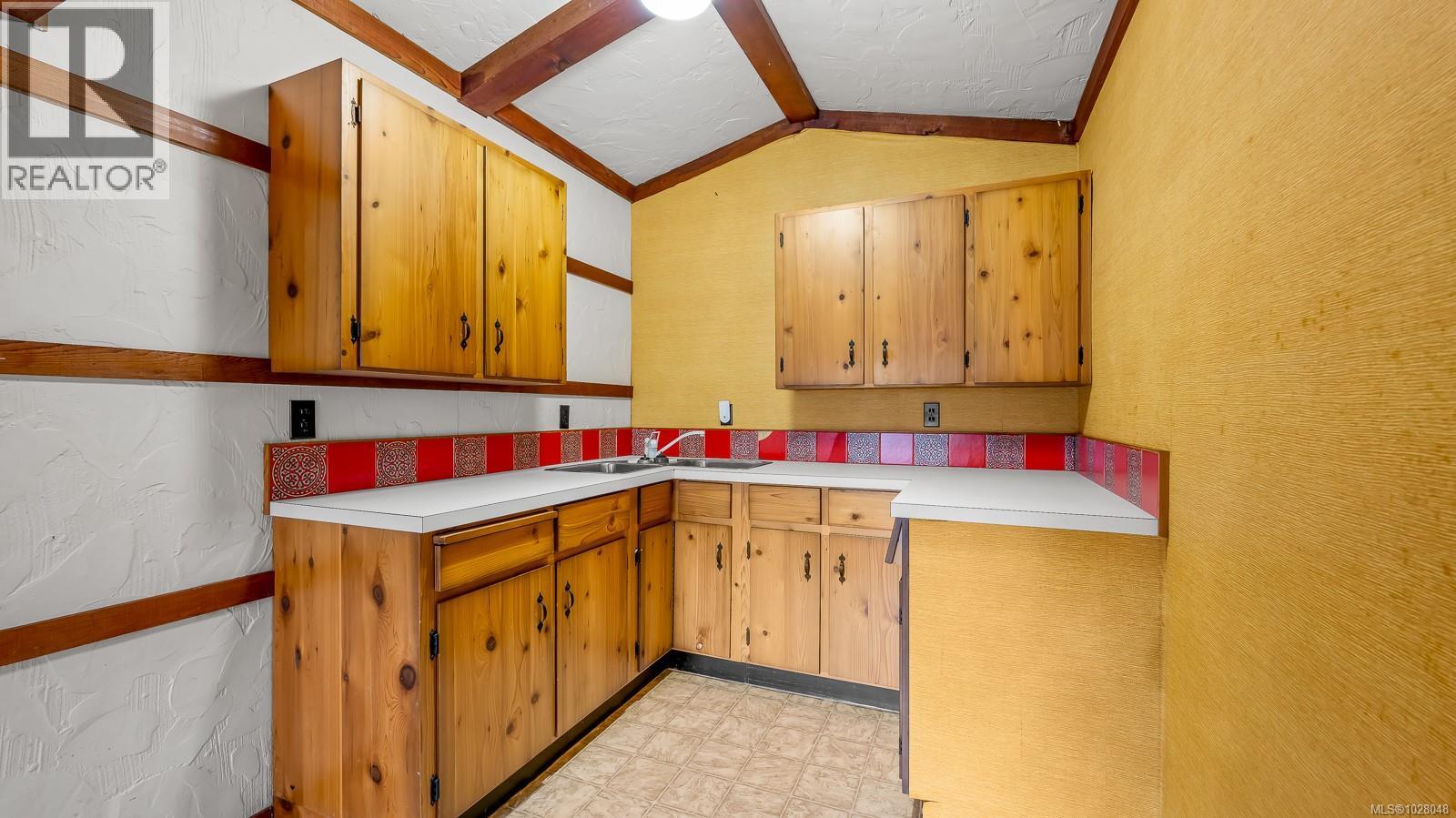 415 Holiday Rd, Fanny Bay, British Columbia  V0R 1W0 - Photo 39 - 1028048