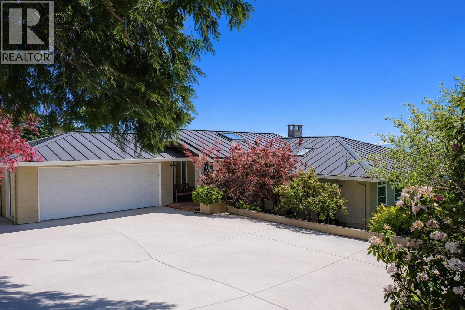 5951 Sunshine Coast Highway, Sechelt, British Columbia  V0N 3A7 - Photo 4 - R3099515