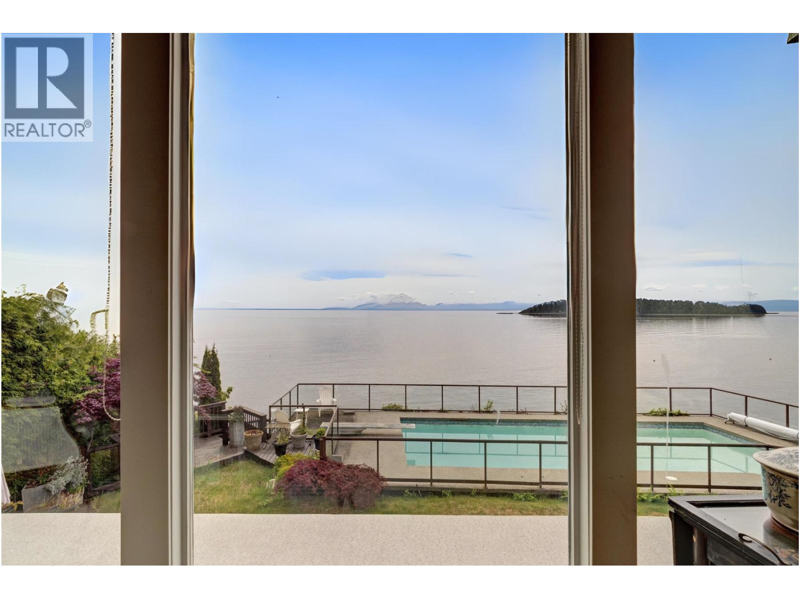 5951 Sunshine Coast Highway, Sechelt, British Columbia  V0N 3A7 - Photo 13 - R3099515