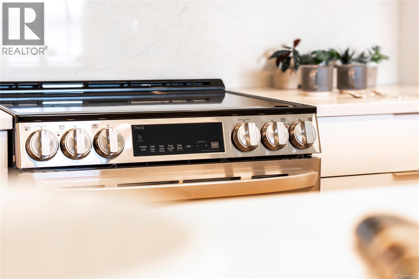 304 45 Haliburton St, Nanaimo, British Columbia  V9R 4V6 - Photo 24 - 1028820