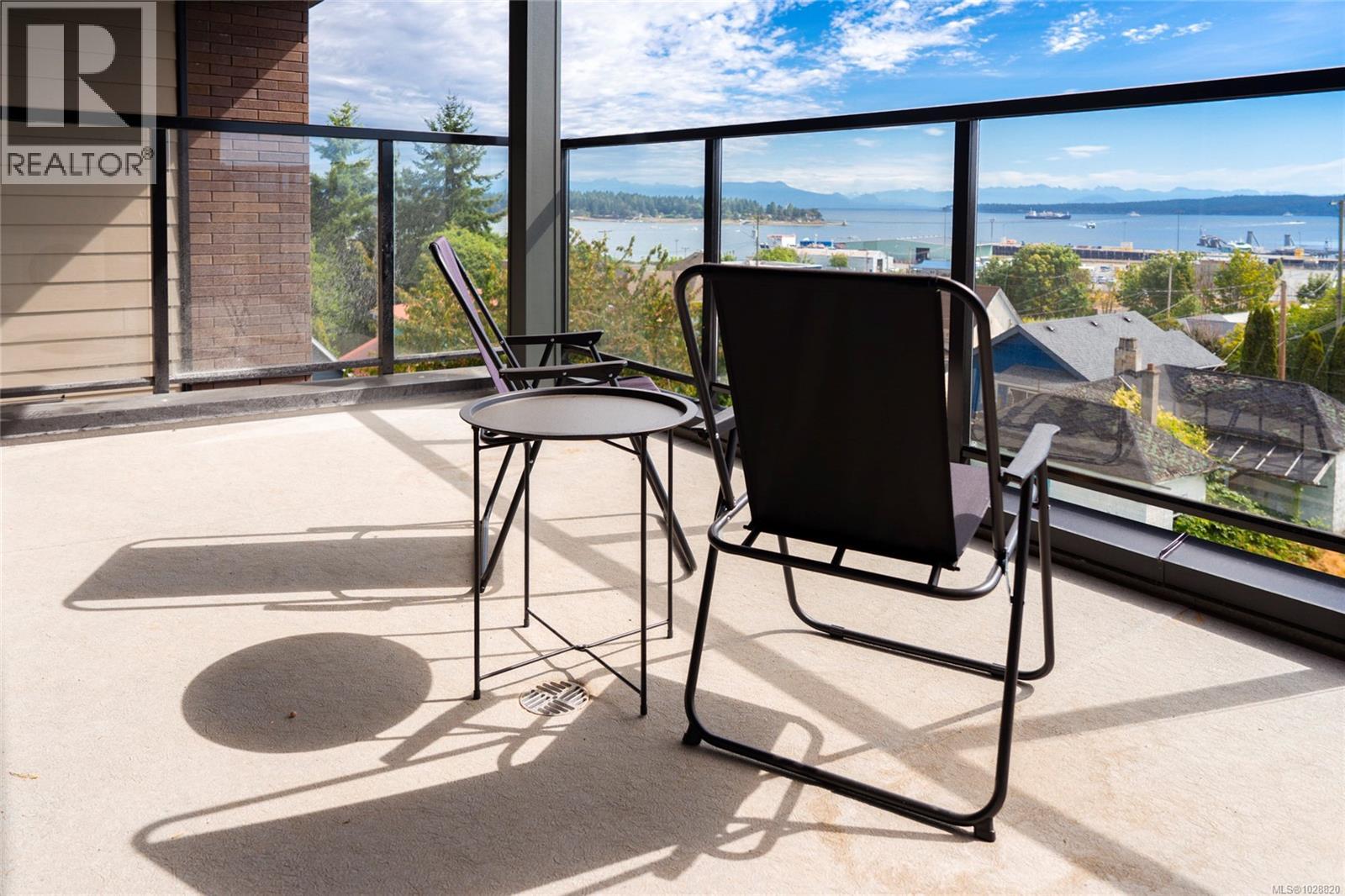 304 45 Haliburton St, Nanaimo, British Columbia  V9R 4V6 - Photo 28 - 1028820