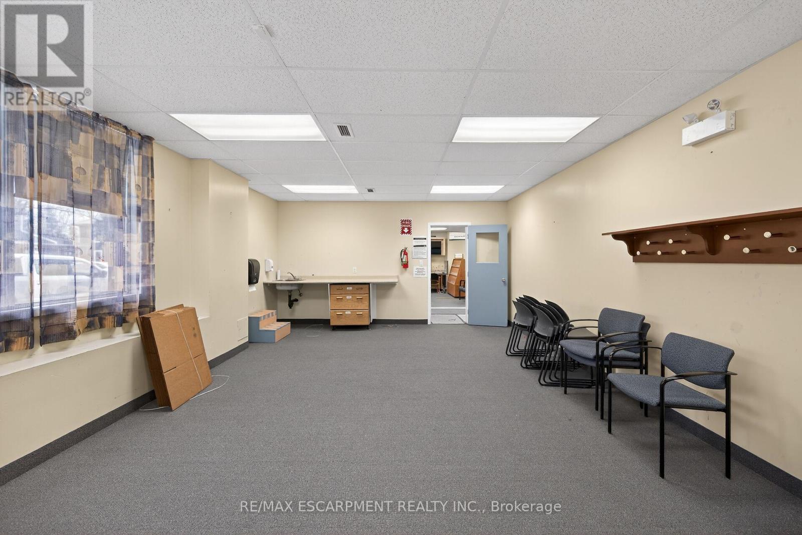 13 Alma Street N, Haldimand, Ontario  N0A 1H0 - Photo 8 - X12881268