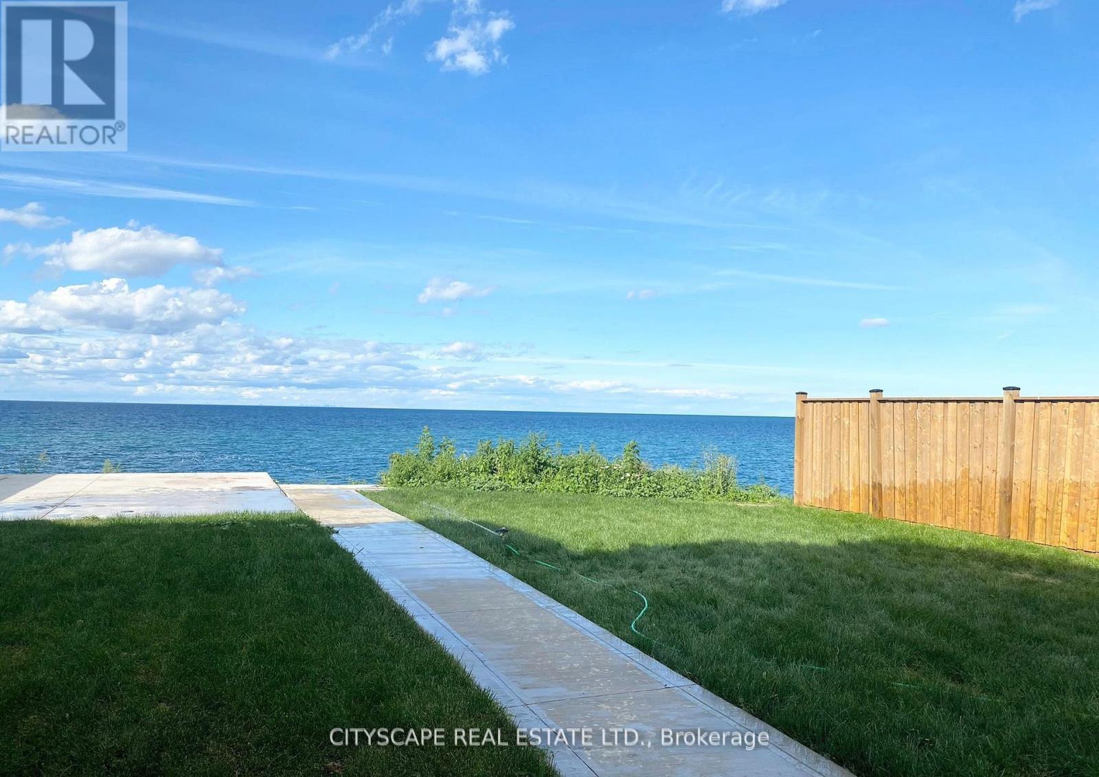 48 Seabreeze Crescent, Hamilton, Ontario  L8E 5C8 - Photo 1 - X12881340