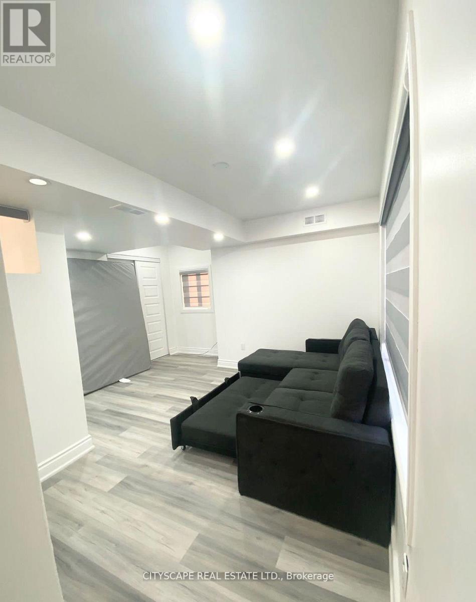 48 Seabreeze Crescent, Hamilton, Ontario  L8E 5C8 - Photo 23 - X12881340