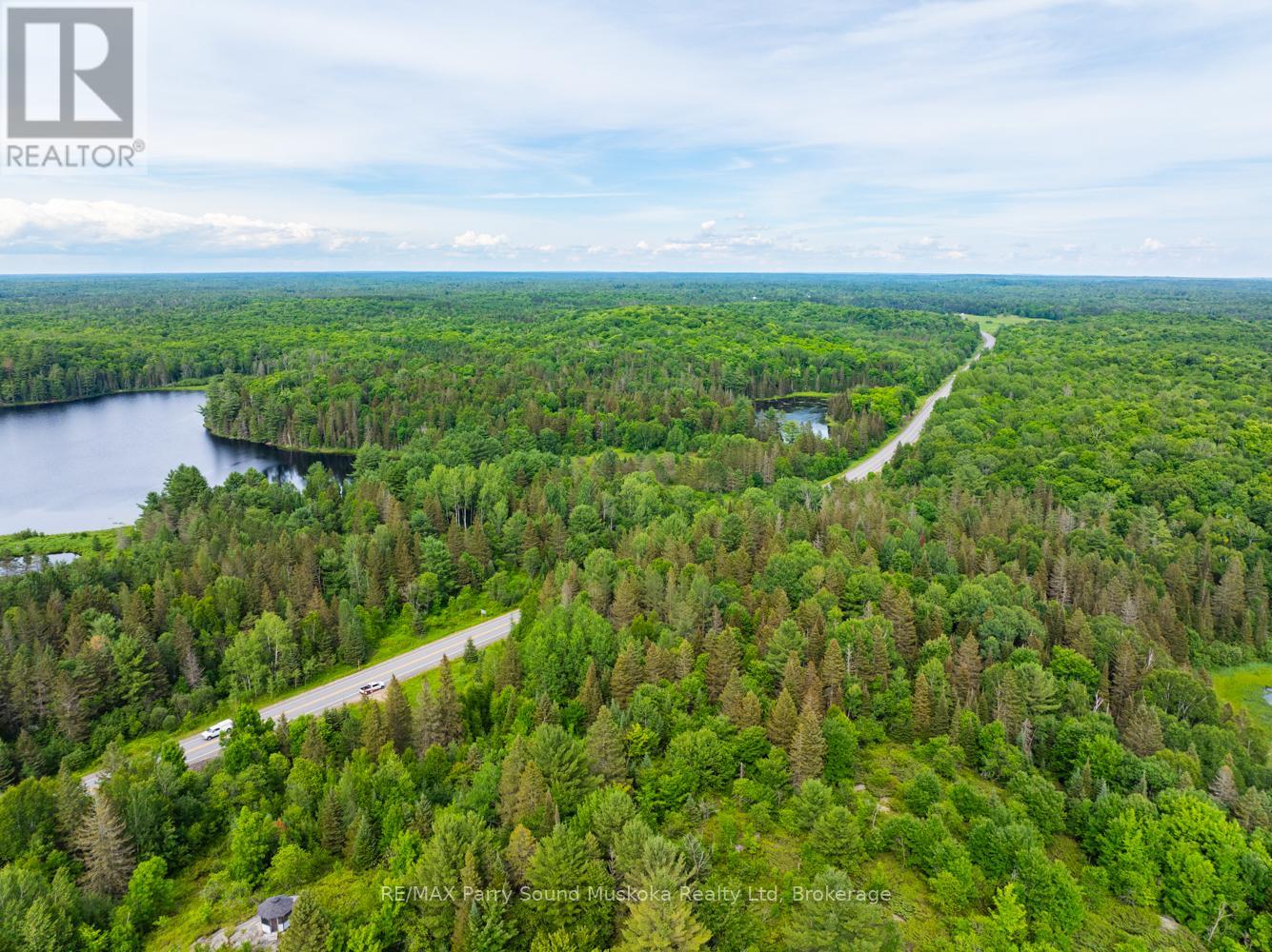 7281b Highway 124, Magnetawan, Ontario  P0G 1G0 - Photo 14 - X12873982