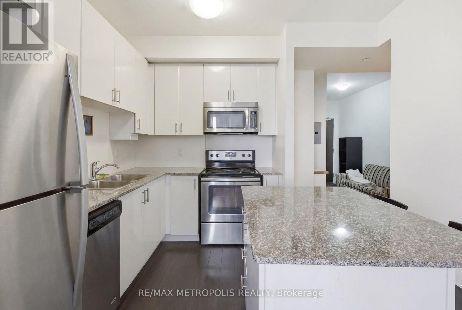 704 - 2900 Highway No. 7, Vaughan, Ontario  L4K 0G3 - Photo 7 - N12881016