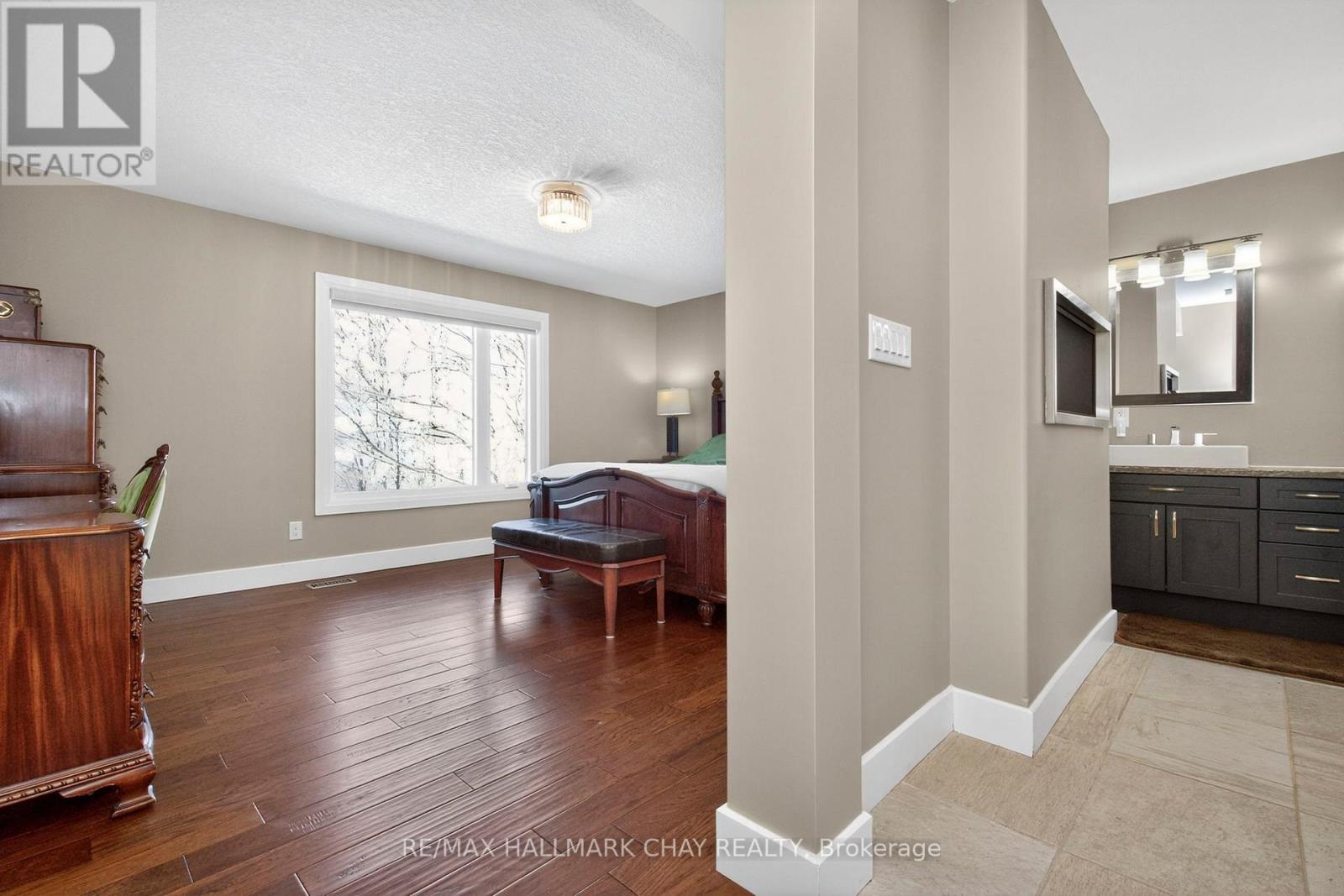 16 Highland Drive, Oro-Medonte, Ontario  L0L 2L0 - Photo 25 - S12870236