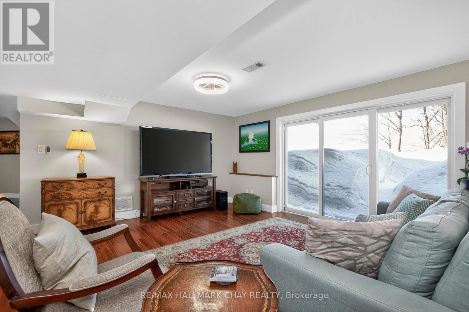 16 Highland Drive, Oro-Medonte, Ontario  L0L 2L0 - Photo 34 - S12870236