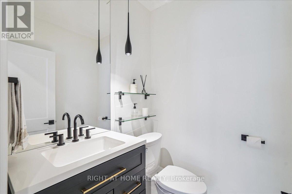 2090 Stonehouse Crescent, Mississauga, Ontario  L5H 3J1 - Photo 23 - W12874118