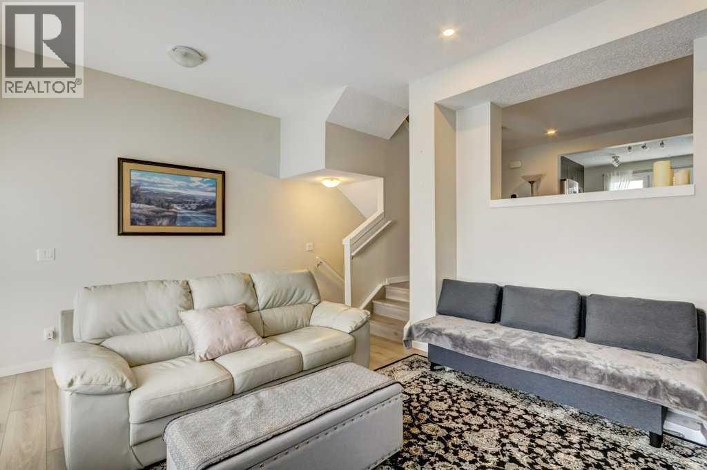 210 Cranbrook Square Se, Calgary, Alberta  T3M 3E3 - Photo 6 - A2293121