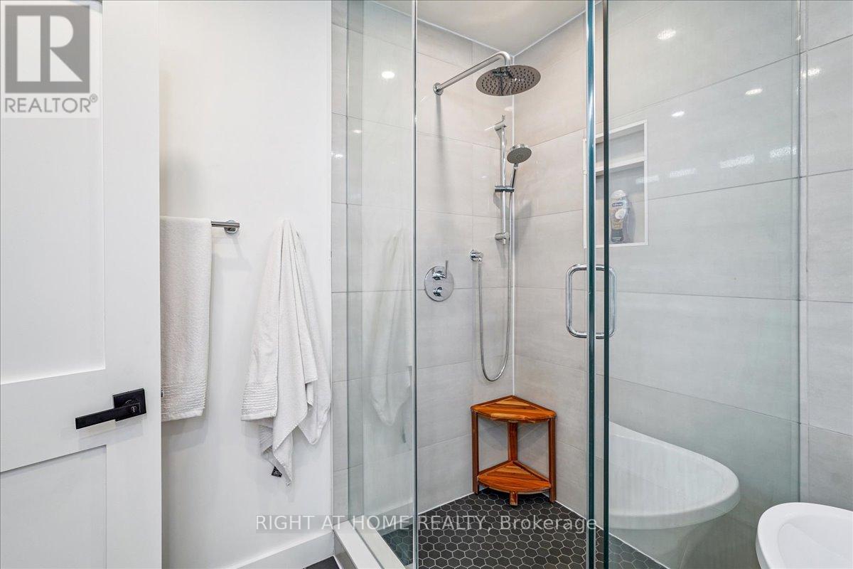 2090 Stonehouse Crescent, Mississauga, Ontario  L5H 3J1 - Photo 26 - W12874118