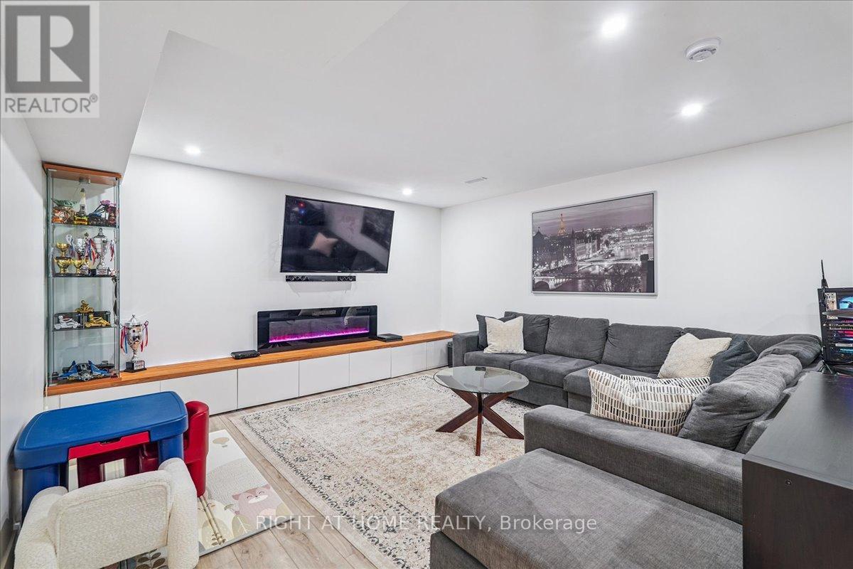 2090 Stonehouse Crescent, Mississauga, Ontario  L5H 3J1 - Photo 31 - W12874118