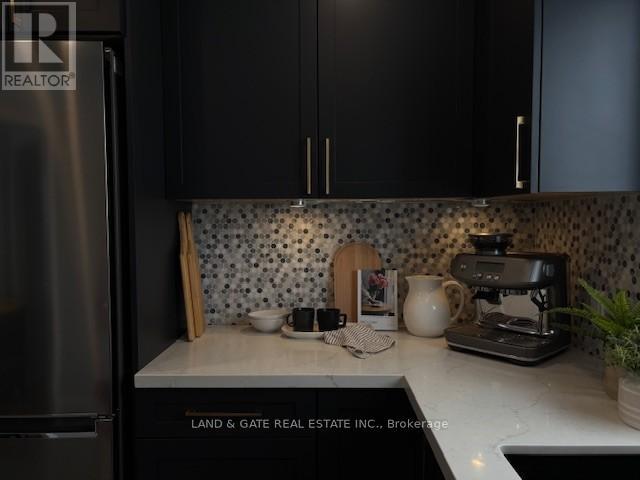 19 Southway Drive, Clarington, Ontario  L1C 1C4 - Photo 5 - E12881030