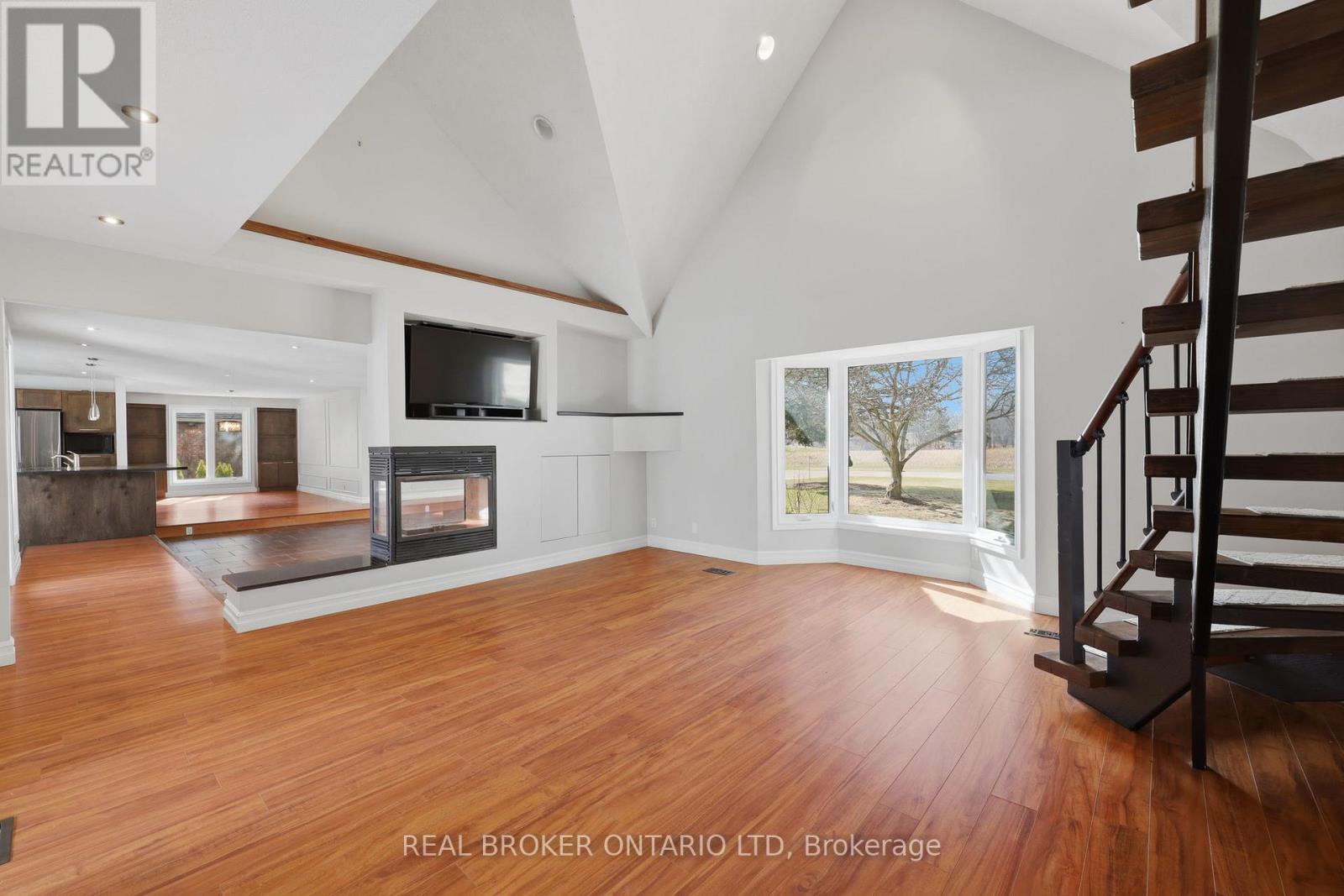 Photo 13 of 50 for 6152 Bostwick Road