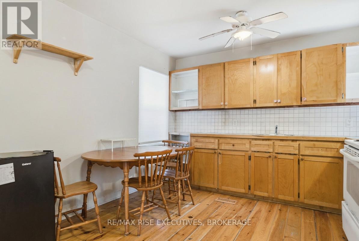 480 Victoria Street, Kingston (Central City East), Ontario  K7L 3Z7 - Photo 8 - X12881512