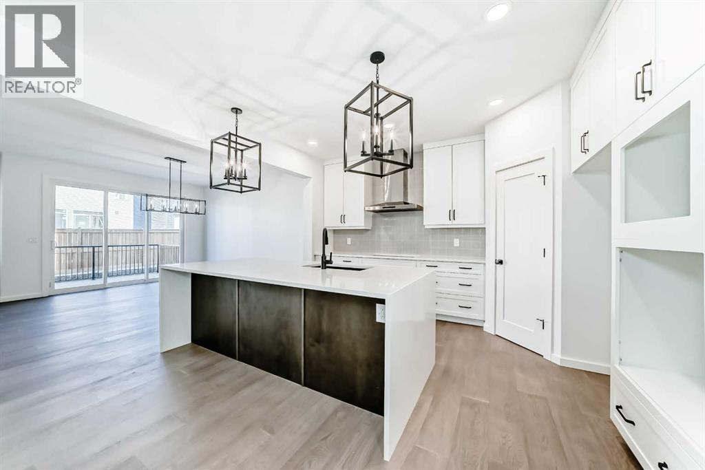 10 Rodelle Common Nw, Calgary, Alberta  T3L 0N2 - Photo 9 - A2282652