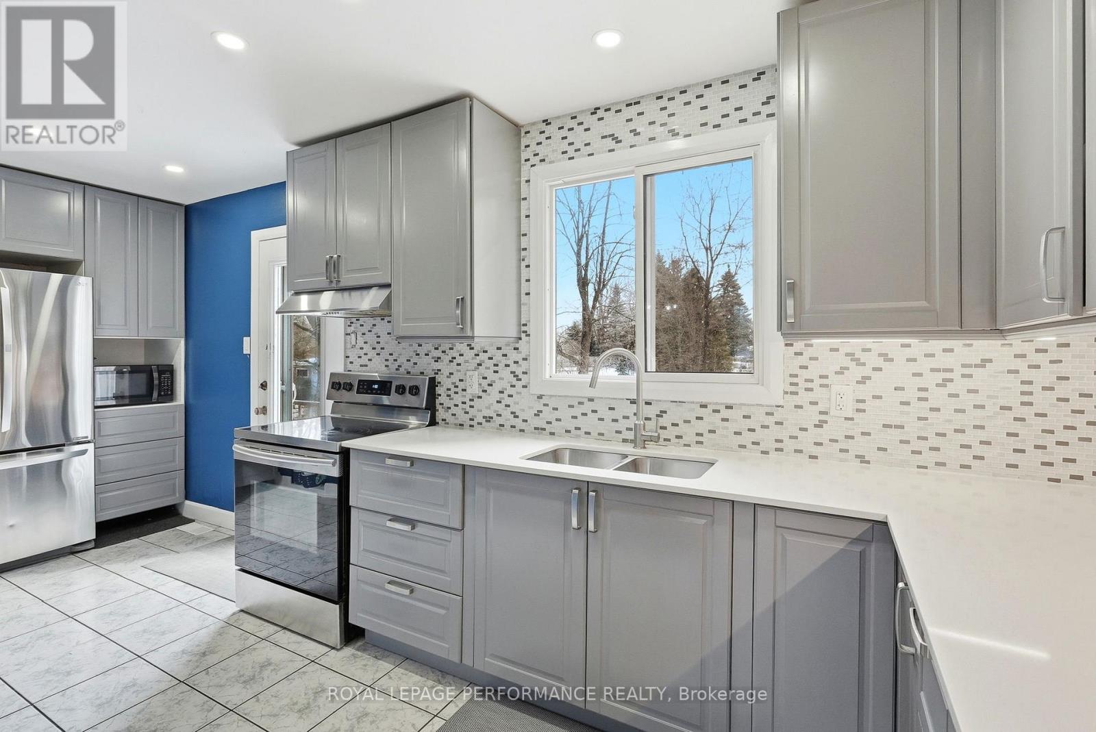 6529 Rideau Valley Drive N, Ottawa, Ontario  K4M 1B3 - Photo 11 - X12881440