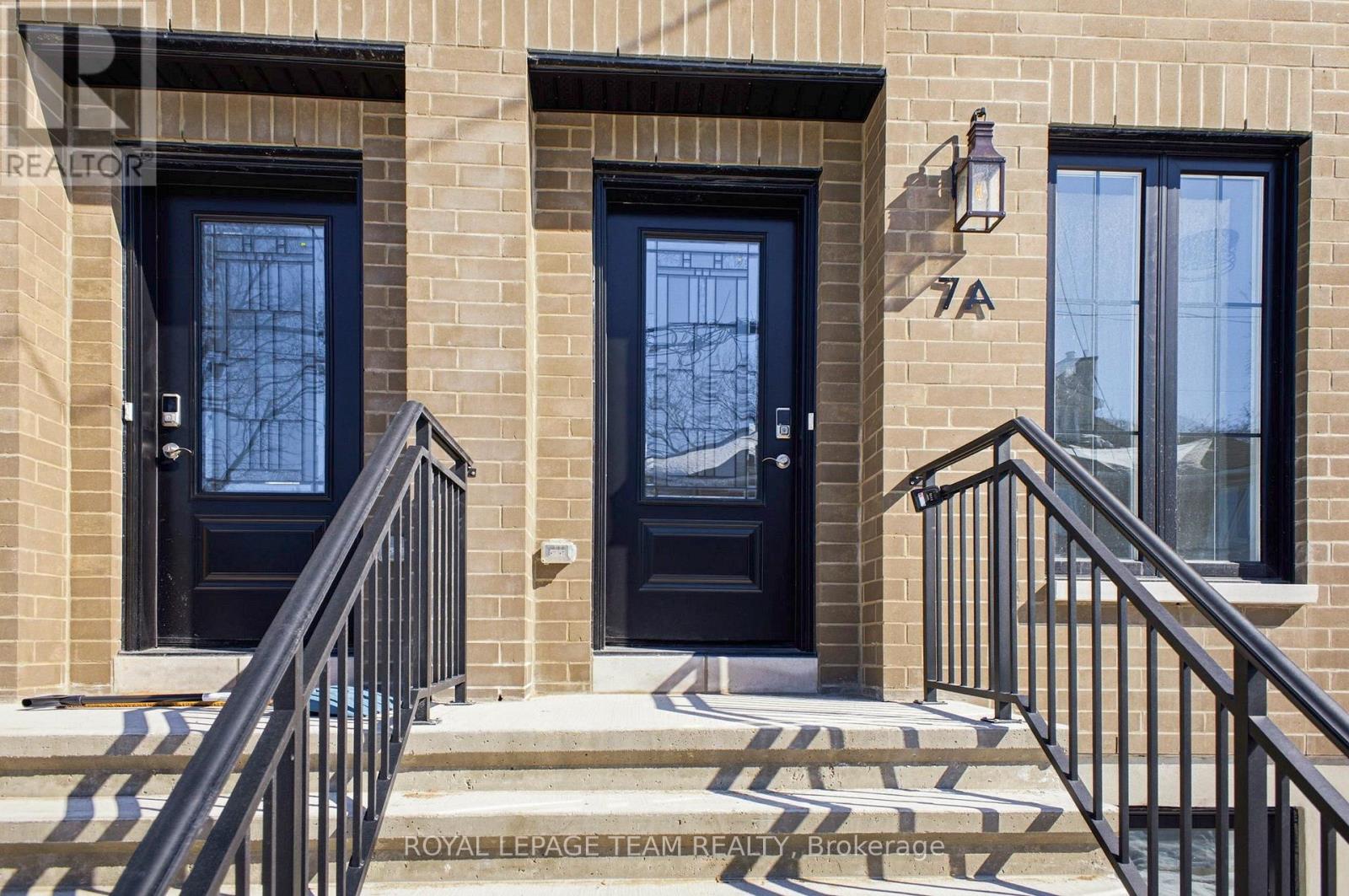 A - 7 Gwynne Avenue, Ottawa, Ontario  K1Y 1X1 - Photo 2 - X12881482