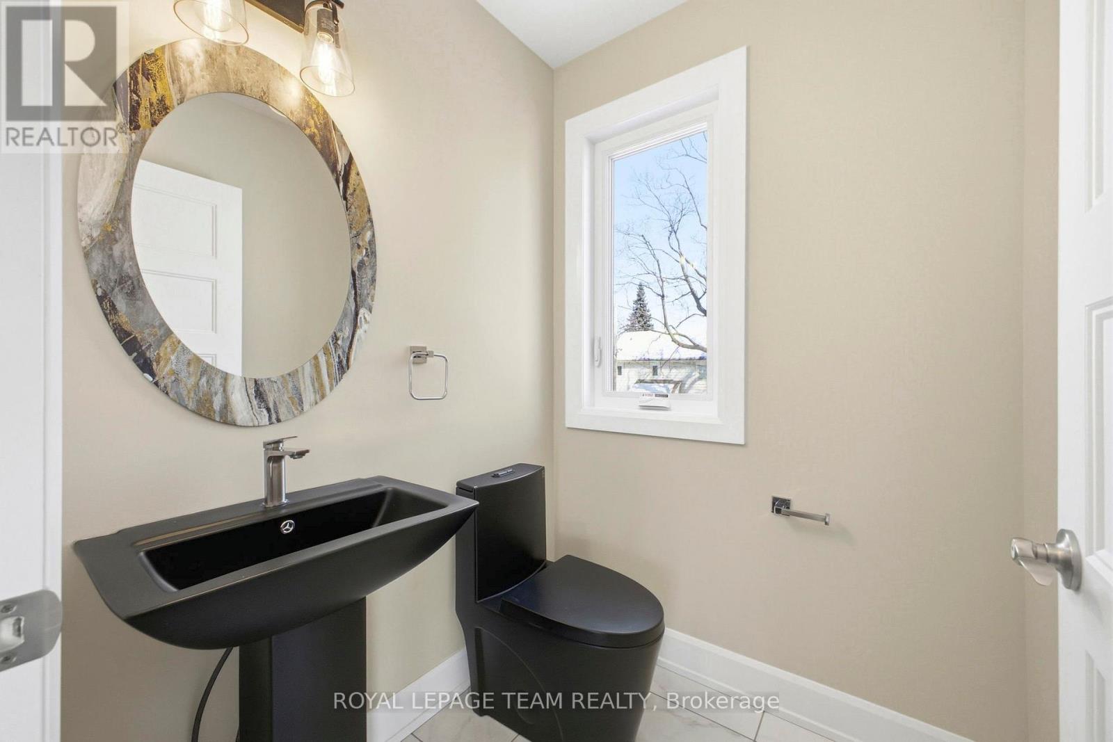 A - 7 Gwynne Avenue, Ottawa, Ontario  K1Y 1X1 - Photo 21 - X12881482