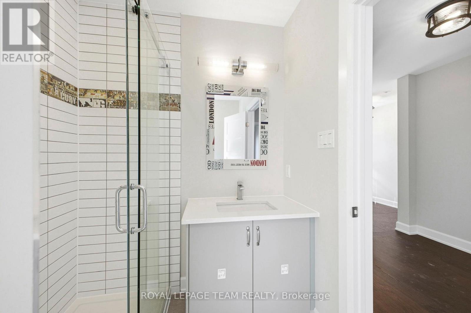 A - 7 Gwynne Avenue, Ottawa, Ontario  K1Y 1X1 - Photo 8 - X12881482