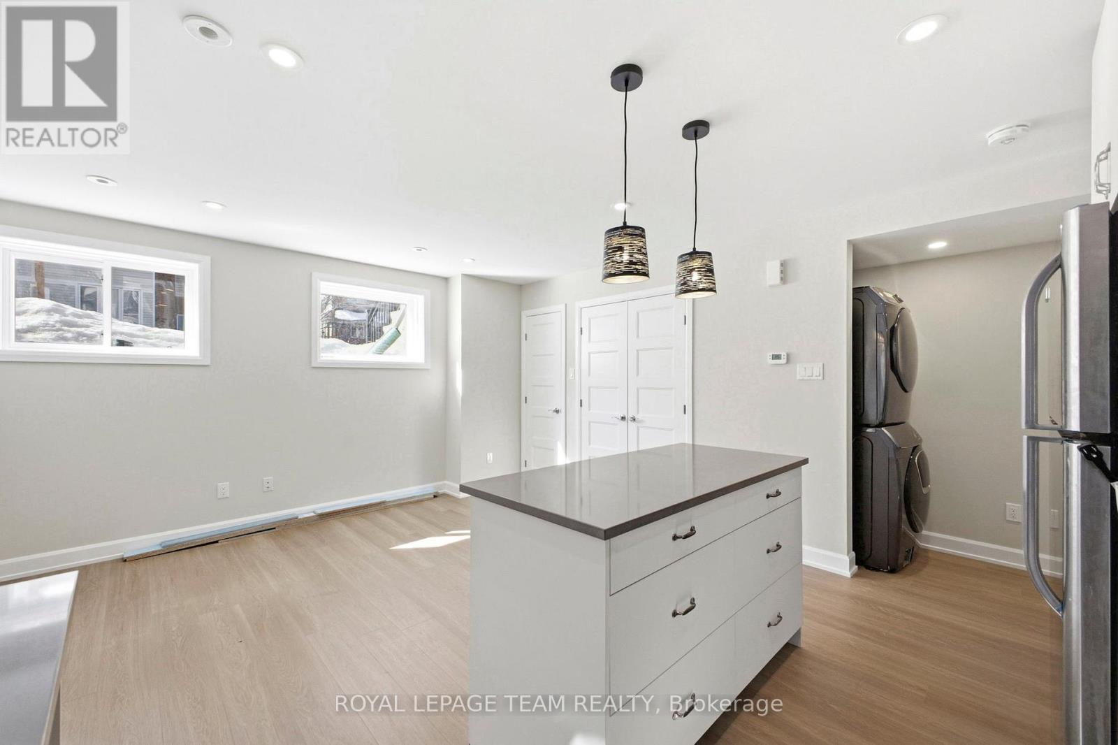 B - 7 Gwynne Avenue, Ottawa, Ontario  K1Y 1X1 - Photo 10 - X12881552