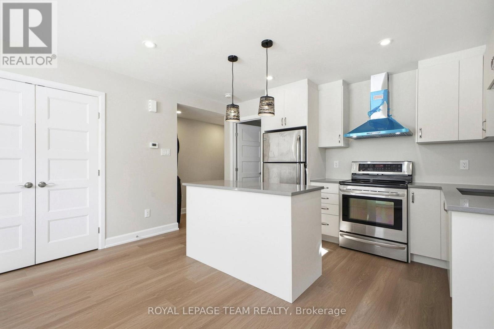 B - 7 Gwynne Avenue, Ottawa, Ontario  K1Y 1X1 - Photo 23 - X12881552