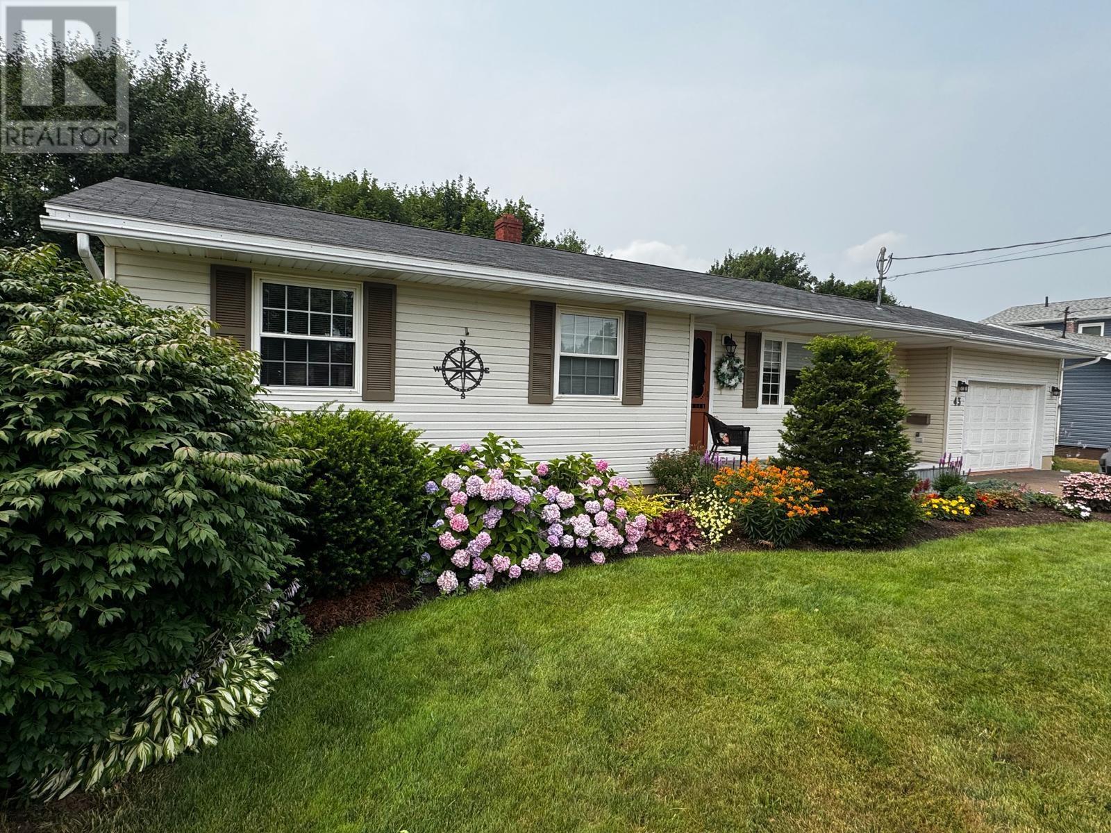 43 Curran Drive, Summerside, Prince Edward Island  C1N 4L8 - Photo 4 - 202604368