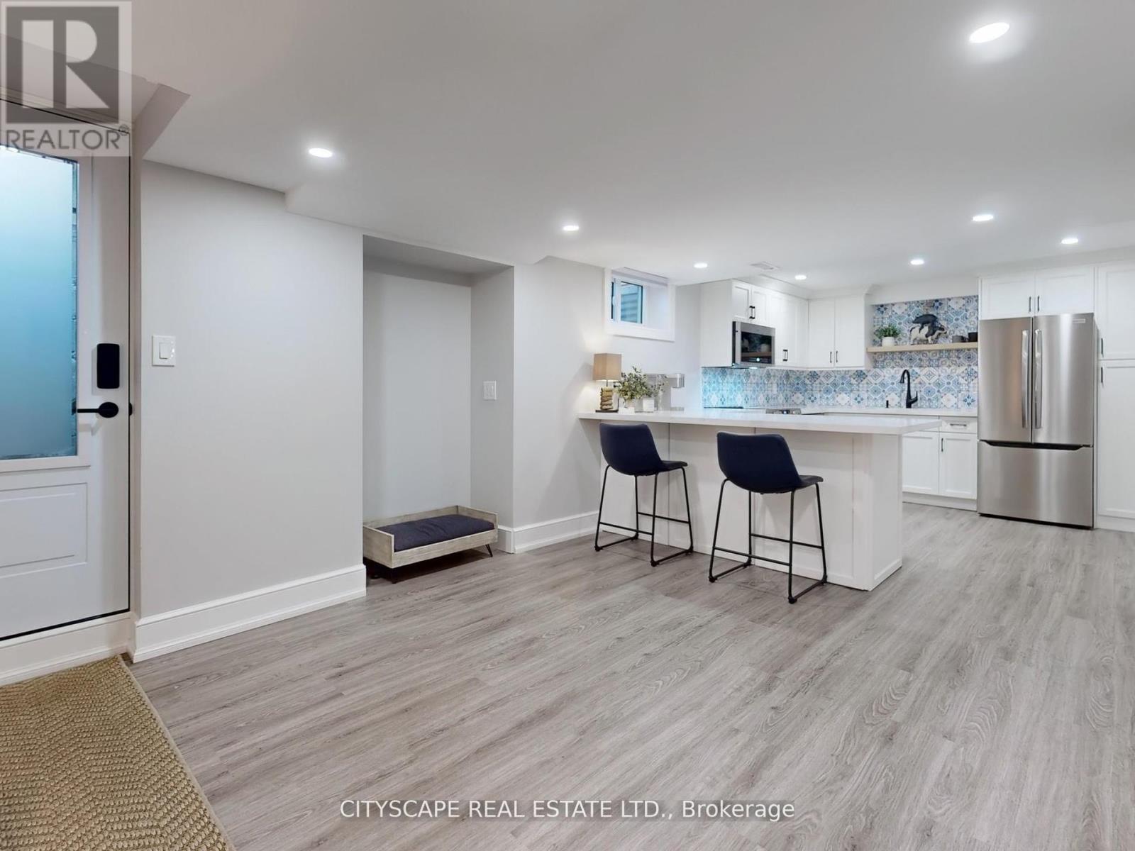 2585 Kenna Court, Mississauga (Sheridan), Ontario  L5K 2K4 - Photo 29 - W12878702