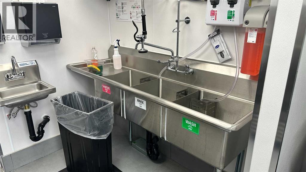 Unknown Address, ,    - Photo 2 - A2286777