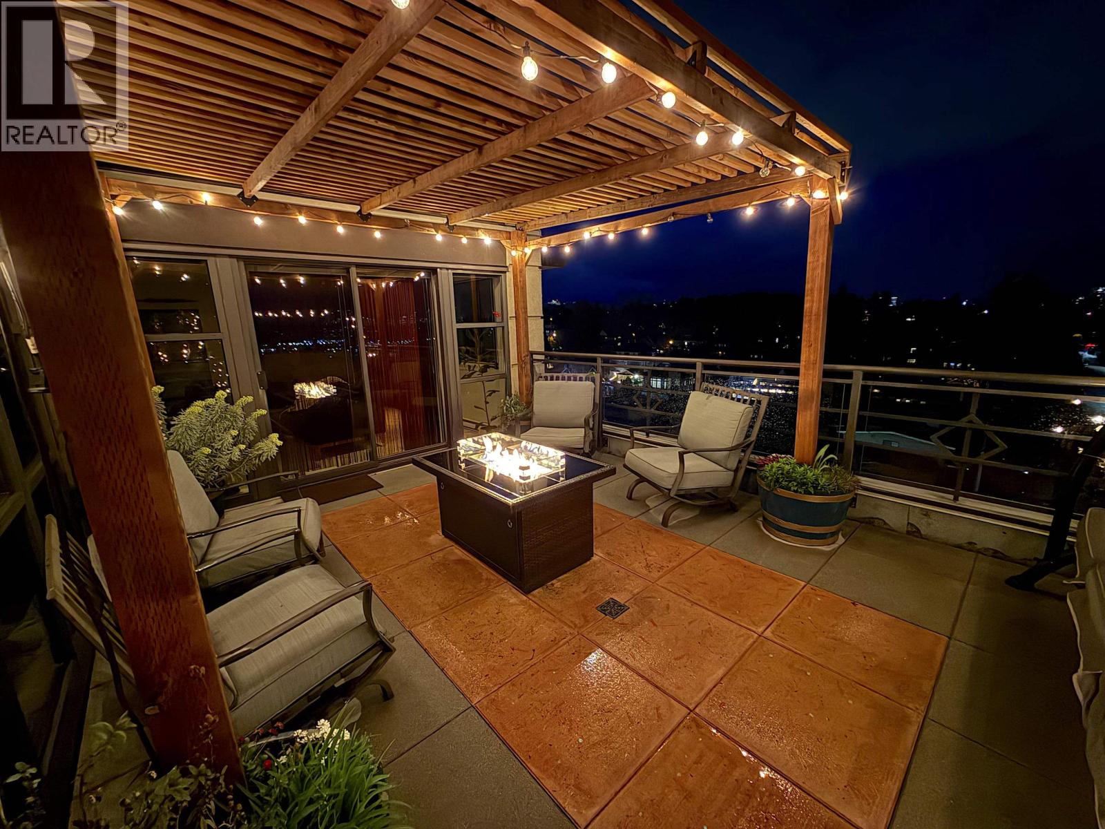 802 306 SIXTH STREET, new westminster, British Columbia